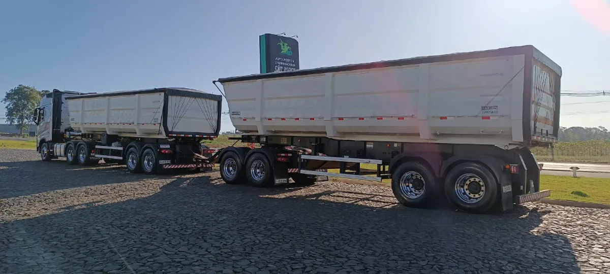 Volvo FH 540 + Randon Rodocaçamba miniatura 9