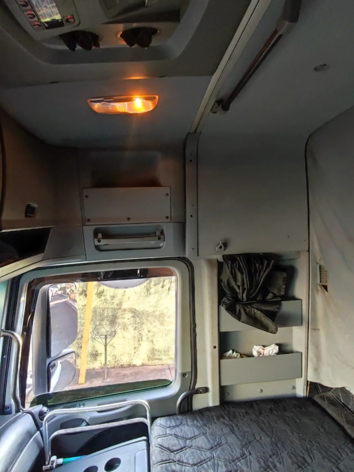 Mercedes-Benz AXOR 2651 miniatura 9