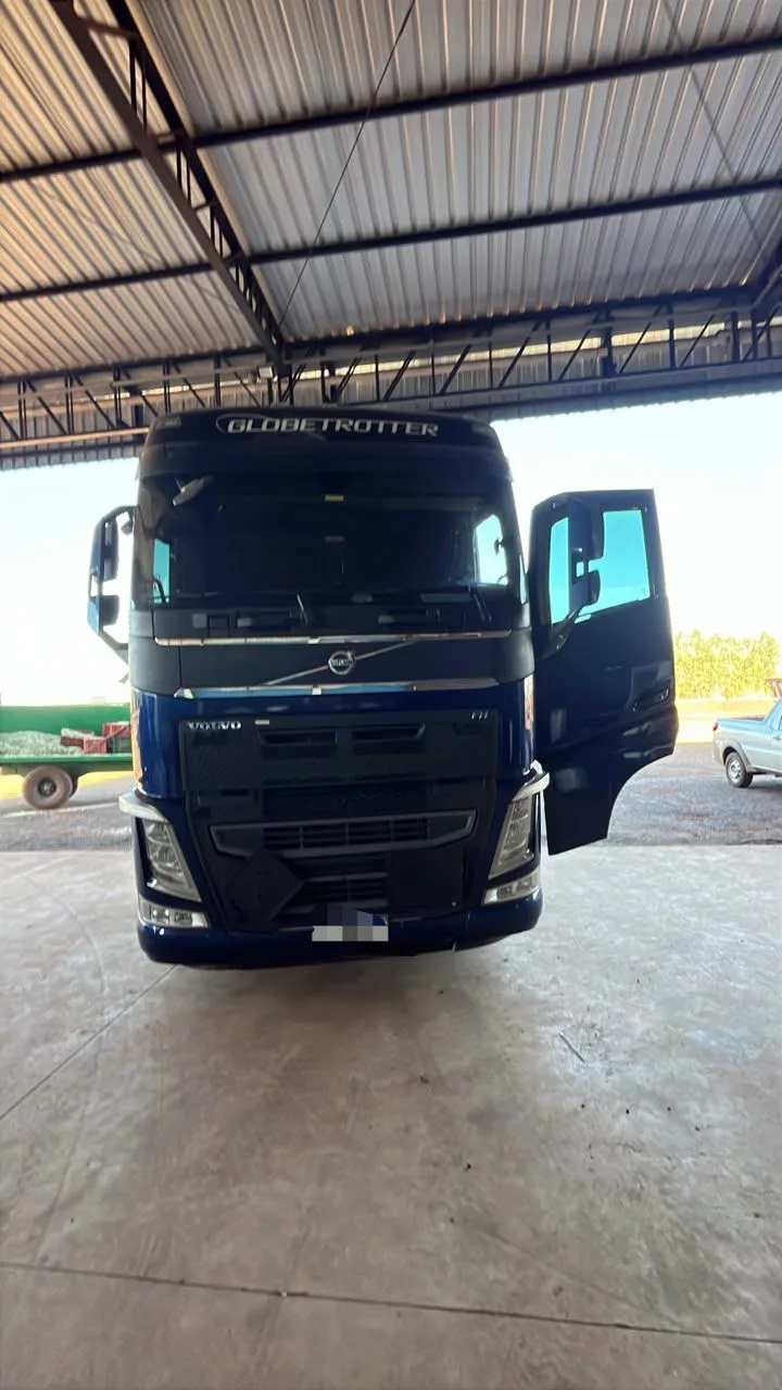 Volvo FH 460 miniatura 2