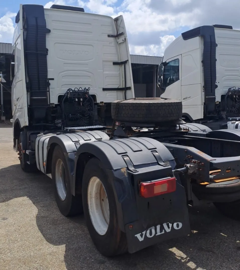 Volvo FH 460 6x2 2021 miniatura 5