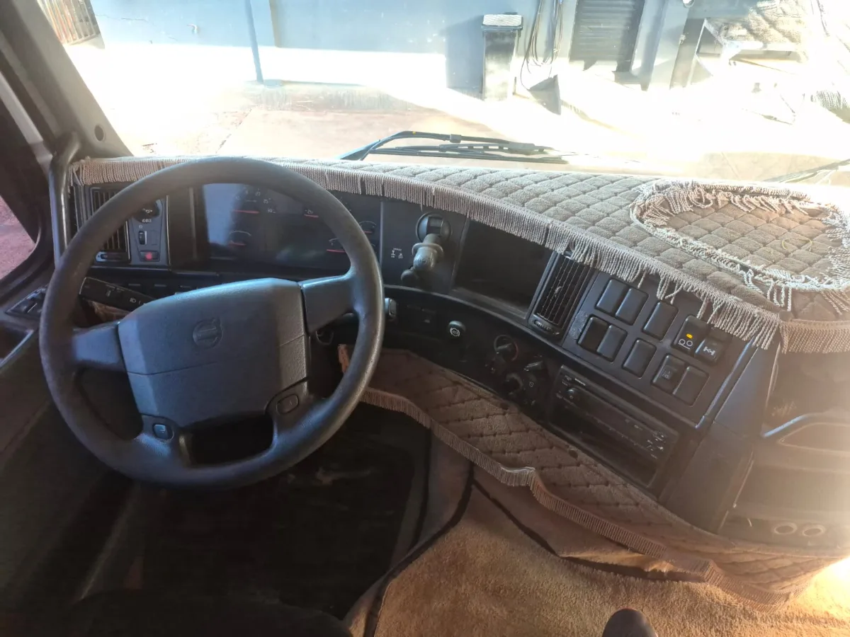 Volvo FH 460 6x2 miniatura 14