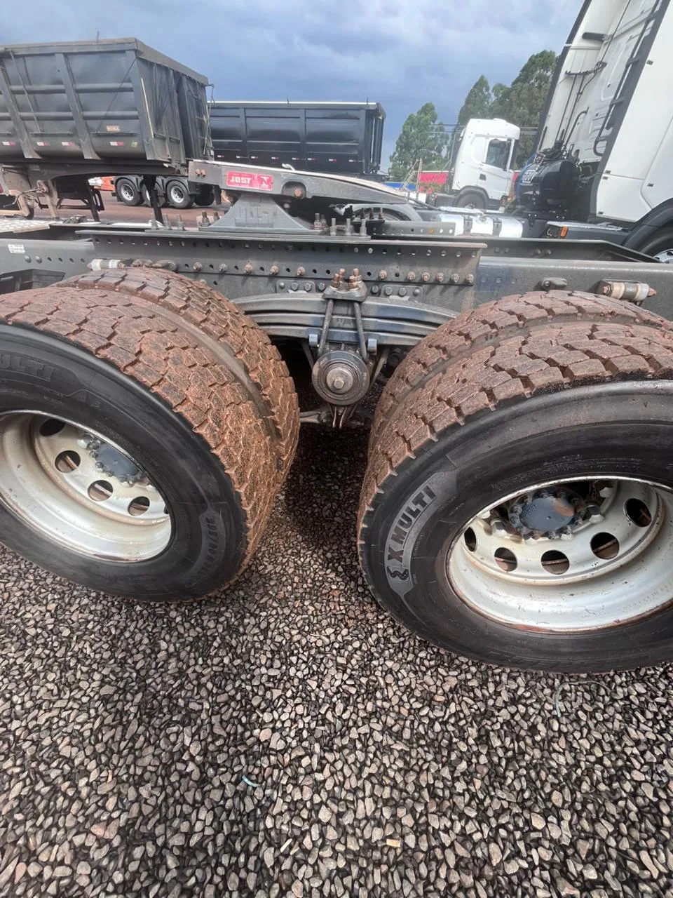 Volvo FH 460 6x4 miniatura 4