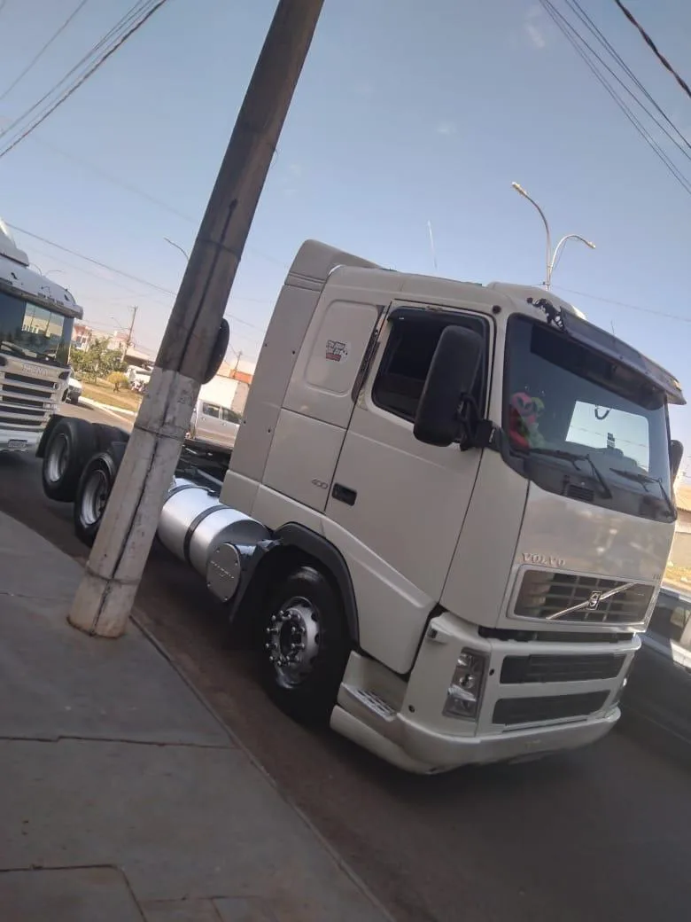 Volvo FH 400 6x2 — foto 1