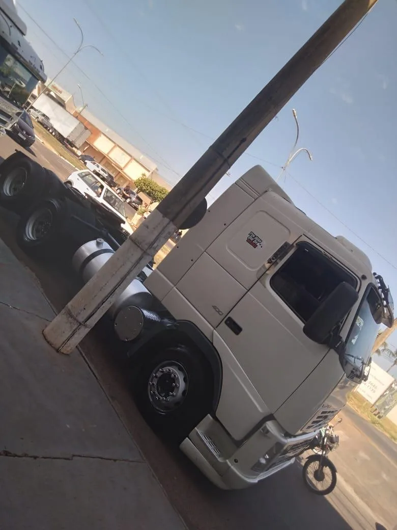 Volvo FH 400 6x2 miniatura 2